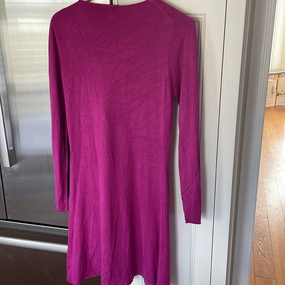 Fuchsia sweater, no buttons, large - Picture 3 of 4